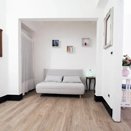 Zenamore Apartment *